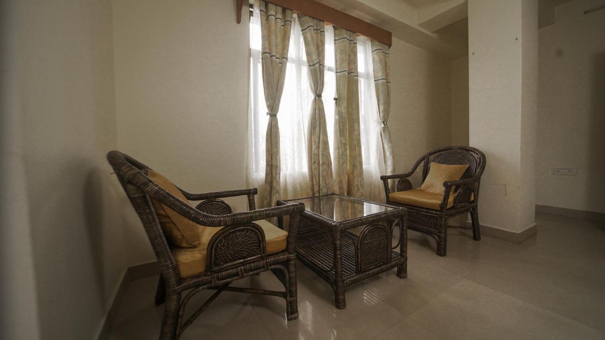 Apartamento de 350 m² en Laitumkhrah, con 10 habitación Shillong Exterior foto
